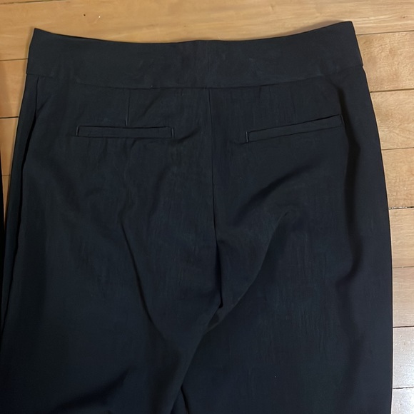 Two dress pants - Picture 4 of 8